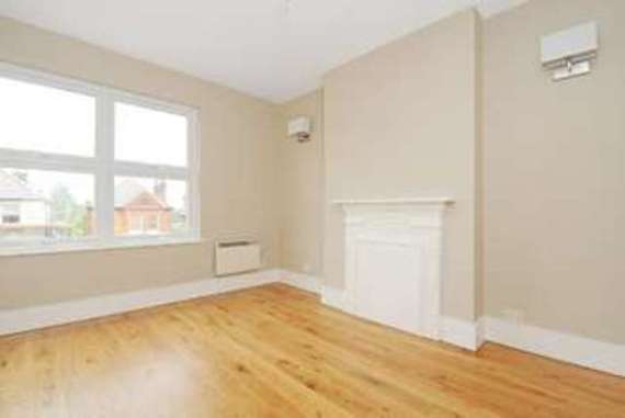 3 bedroom Flat for s...